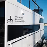 Casa Flotante Botel Sanxenxo