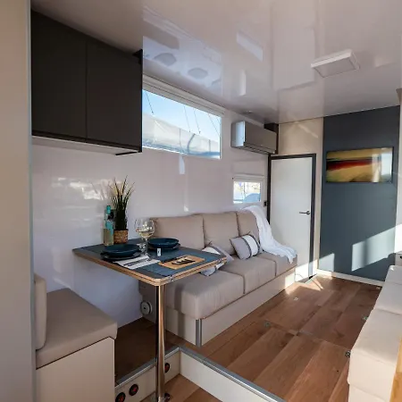 Casa Flotante Holiday home *