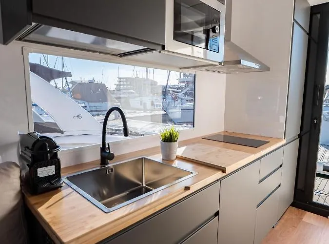 Πλωτό κατάλυμα Casa Flotante *