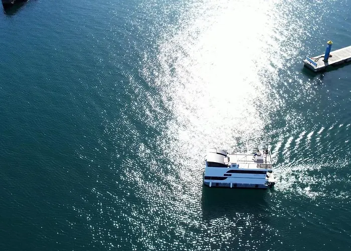 Πλωτό κατάλυμα Casa Flotante *